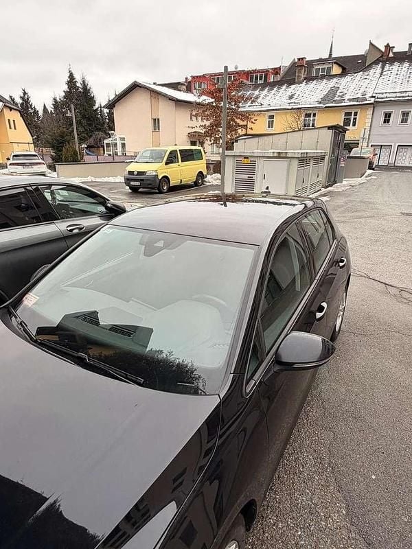 Gebraucht VW Golf VIII Life 131 PS (96 kW) 2022 Schwarz Limousine