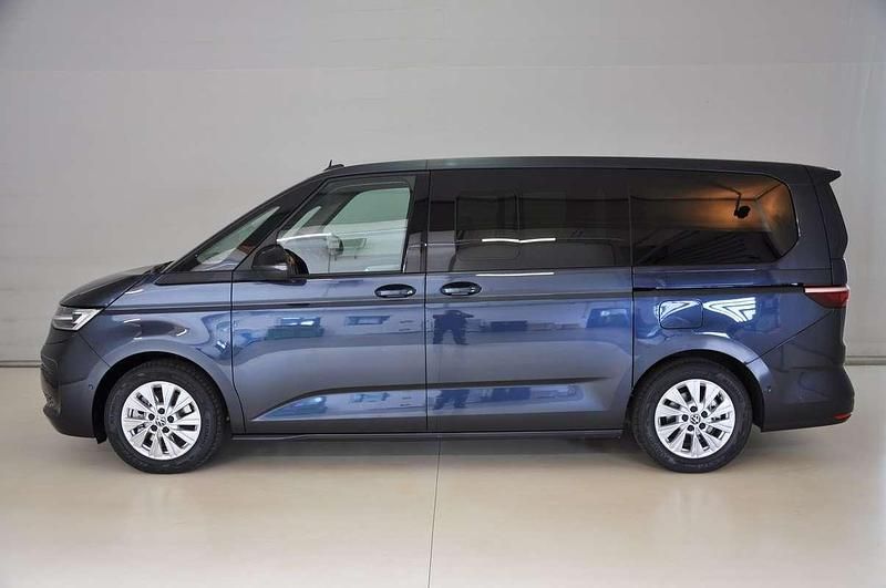 Gebraucht VW Multivan Business 150 PS (110 kW) 2025 Mittelblau  metallic Van