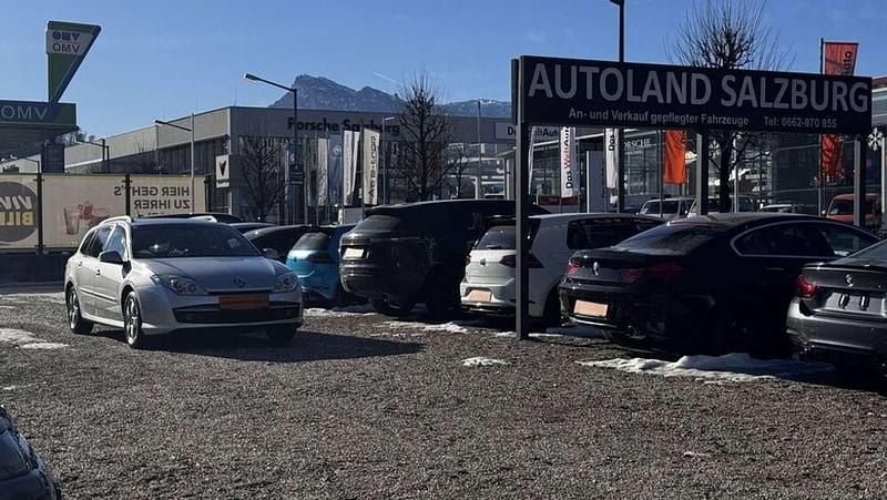 Gebraucht Renault Laguna III Expression 131 PS (96 kW) 2010 Grau Kombi