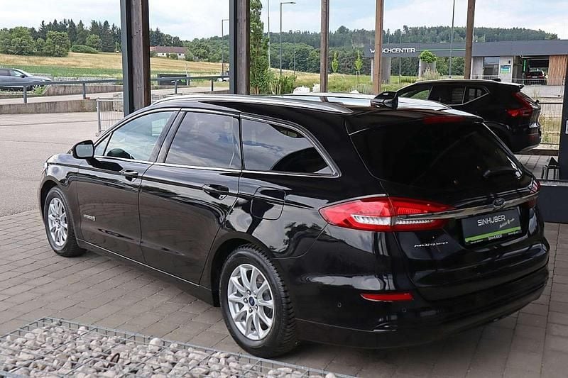 Gebraucht Ford Mondeo Premium 140 PS (102 kW) 2021 Schwarz Kombi