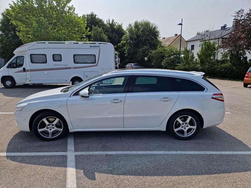 Weiß Gebraucht 2012 Peugeot 508 GT Kombi | € 8.000 (Etwas zu teuer) - Bild 1/4