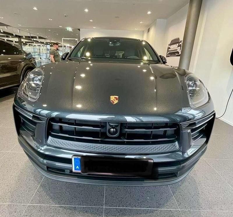 Gebraucht Porsche Macan 265 PS (194 kW) 2023 Grau SUV