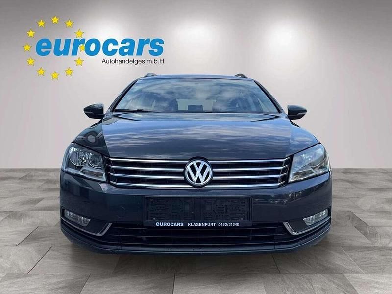 Gebraucht VW Passat Trendline 140 PS (102 kW) 2011 Grau Kombi