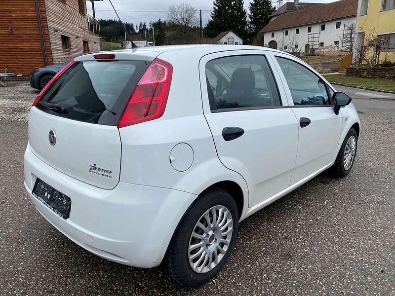 Gebraucht Fiat Grande Punto Dynamic 65 PS (47 kW) 2009 Weiß Kleinwagen