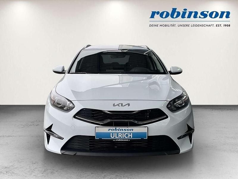 Gebraucht Kia Ceed Sportswagon Silver 101 PS (74 kW) 2025 Weiß Kombi