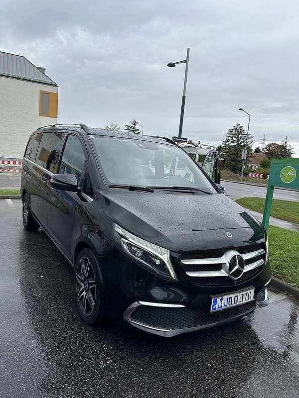 Gebraucht 2020 Mercedes 300 Avantgarde Kombi | € 34.000 - Bild 1/4