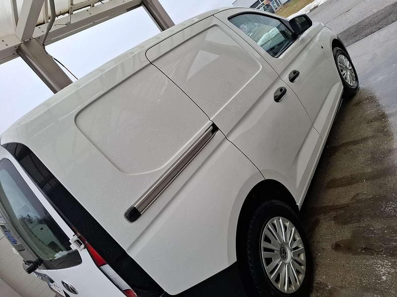 Gebraucht VW Caddy 102 PS (75 kW) 2023 Van / Kleinbus