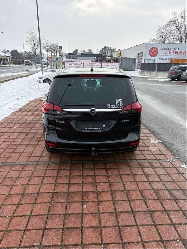 Gebraucht Opel Zafira Tourer Sport 120 PS (88 kW) 2013 Schwarz Van / Kleinbus