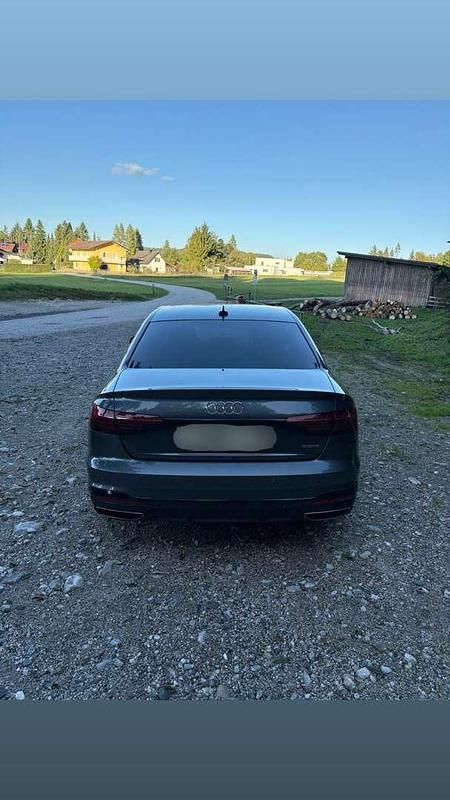 Gebraucht Audi A4 204 PS (150 kW) 2022 Limousine