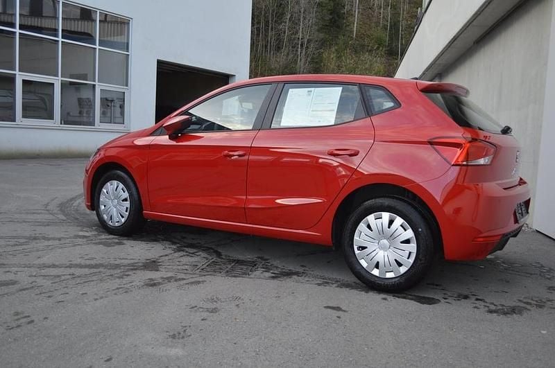 Gebraucht Seat Ibiza Reference 95 PS (69 kW) 2025 Mittelrot  normal Kleinwagen