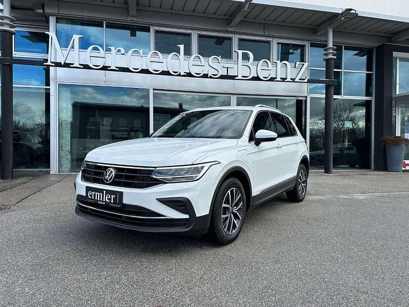 Gebraucht VW Tiguan 150 PS (110 kW) 2021 Weiß SUV