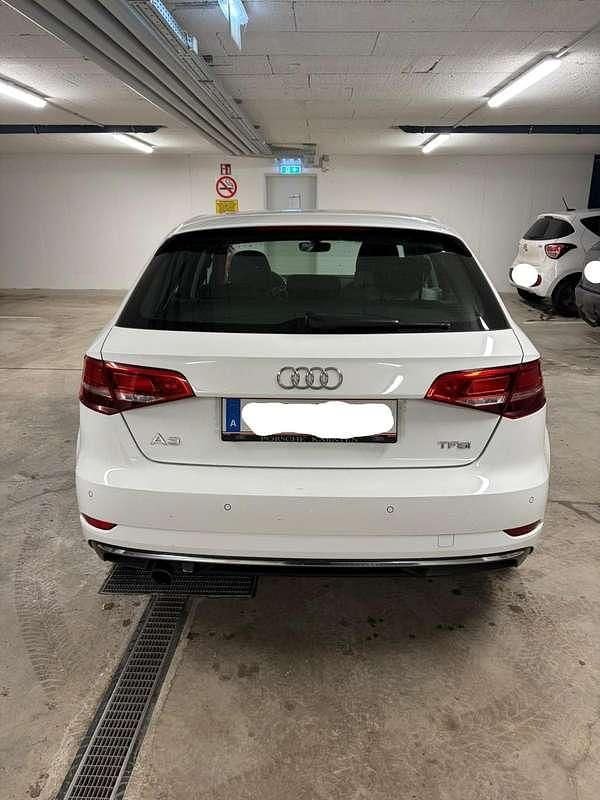 Gebraucht Audi A3 116 PS (85 kW) 2018 Weiß Limousine