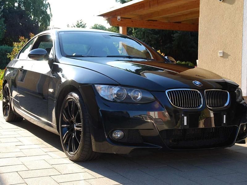 Gebraucht BMW 330 272 PS (200 kW) 2007 Schwarz Coupé