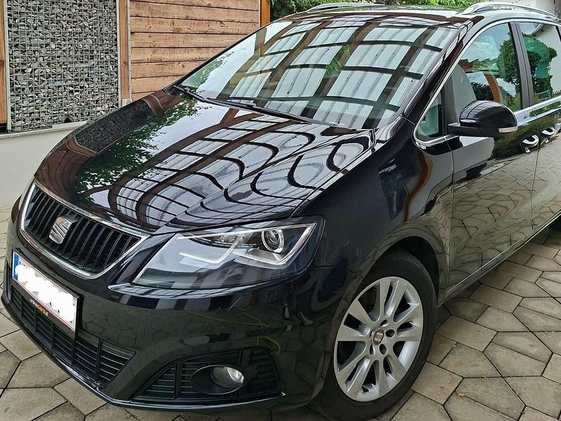 Schwarz Gebraucht 2014 Seat Alhambra Van / Kleinbus | € 15.000 (Fairer Preis) - Bild 1/4