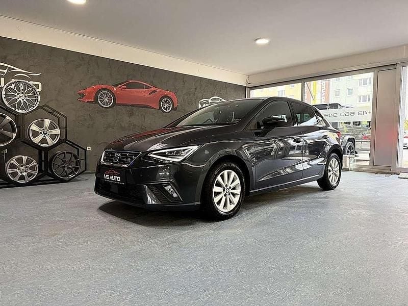 Grau Gebraucht 2020 Seat Ibiza FR-Line Limousine | € 15.990 (Fairer Preis) - Bild 1/3