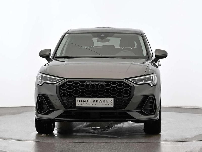 Gebraucht Audi Q3 Ambiente 150 PS (110 kW) 2021 Grau SUV