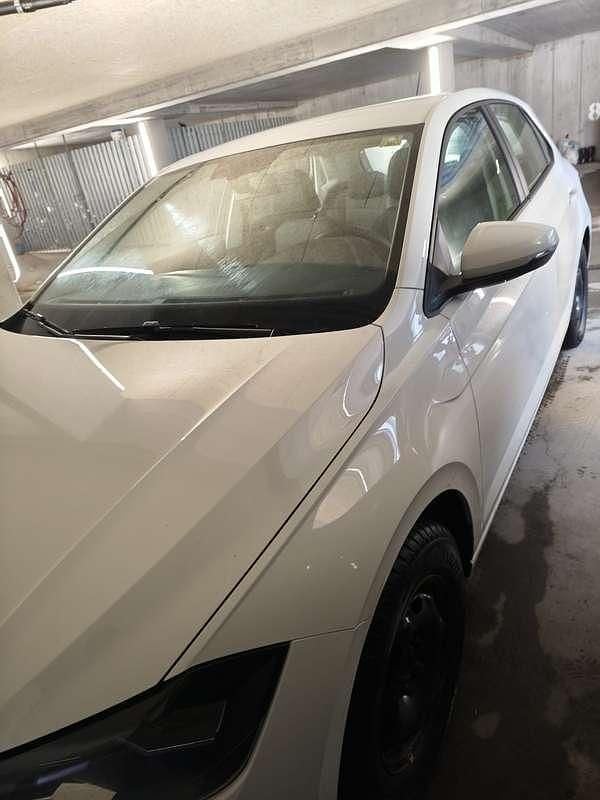 Gebraucht VW Polo 80 PS (58 kW) 2021 Weiß Kleinwagen