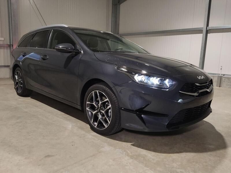Gebraucht Kia Ceed Sportswagon 160 PS (117 kW) 2024 Grau Kombi