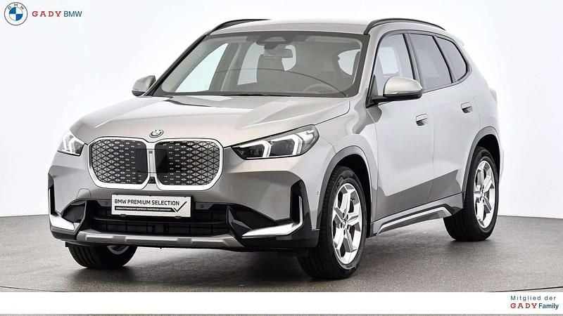 Spacesilber Gebraucht 2024 BMW iX1 xLine SUV | € 38.888 (Superpreis) - Bild 1/4