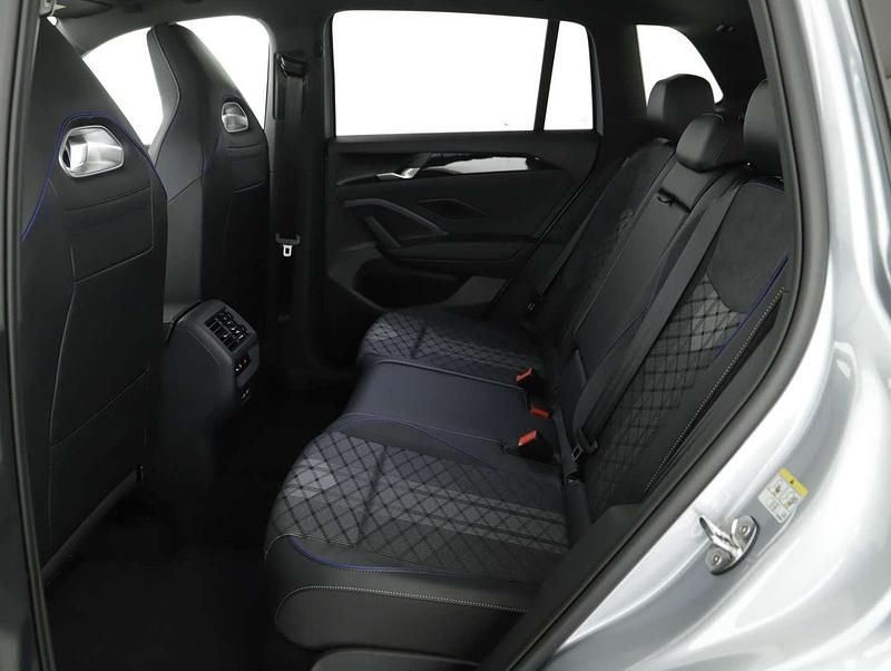 Neu VW Tiguan Sport 150 PS (110 kW) 2025 Silber  metallic SUV