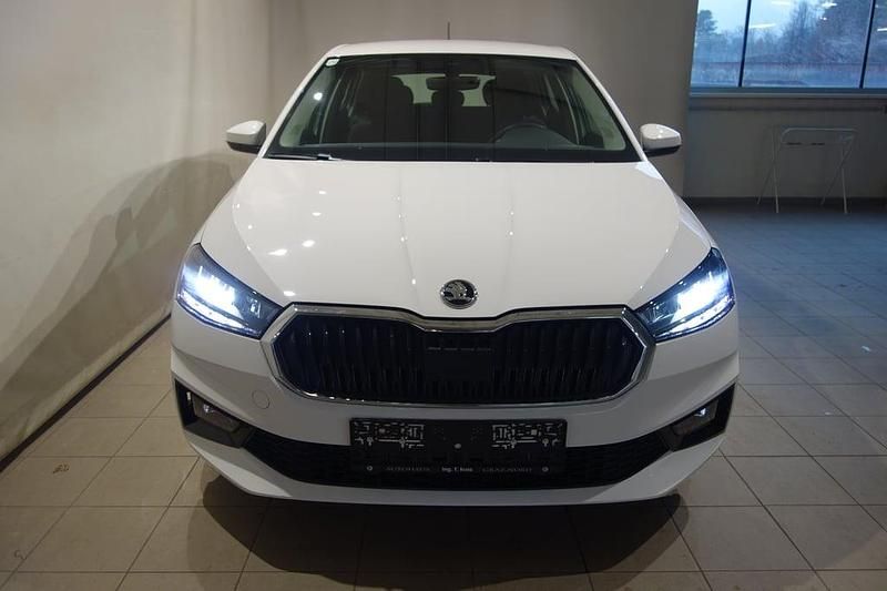 Gebraucht Skoda Fabia Ambition 65 PS (47 kW) 2022 Weiss  normal Kleinwagen