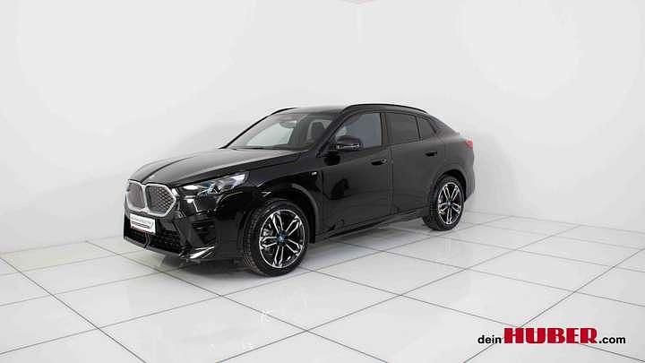 Neu BMW iX2 150 kW (204 PS) 2025 Schwarz SUV