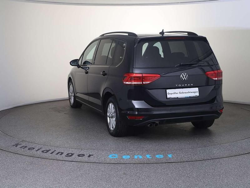 Gebraucht VW Touran Comfortline 150 PS (110 kW) 2022 Schwarz Van / Kleinbus