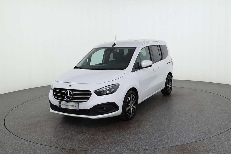 Gebraucht Mercedes T180 116 PS (85 kW) 2024 Weiß Van / Kleinbus