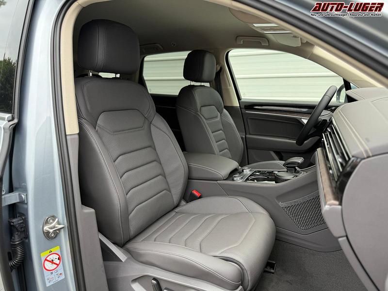 Neu VW Touareg Elegance 2026 Dolomite silver metallic SUV