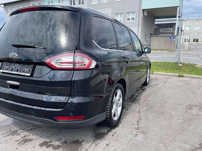 Gebraucht Ford Galaxy Titanium 190 PS (139 kW) 2022 Schwarz Van / Kleinbus