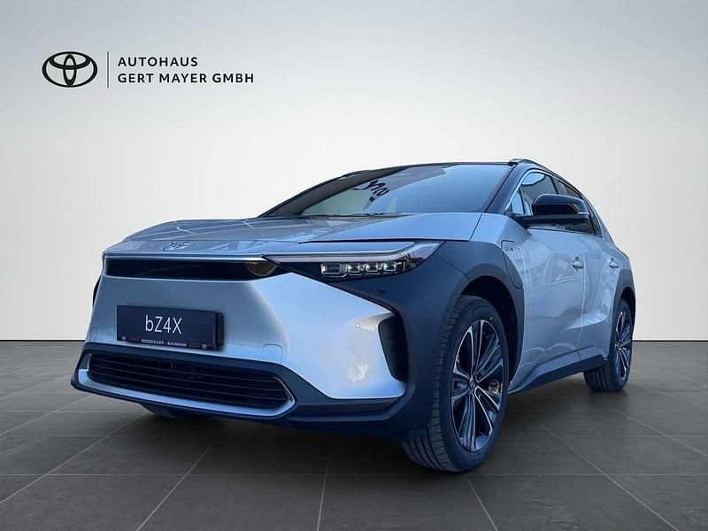Gebraucht Toyota bZ4X 150 kW (204 PS) 2025 Silber SUV