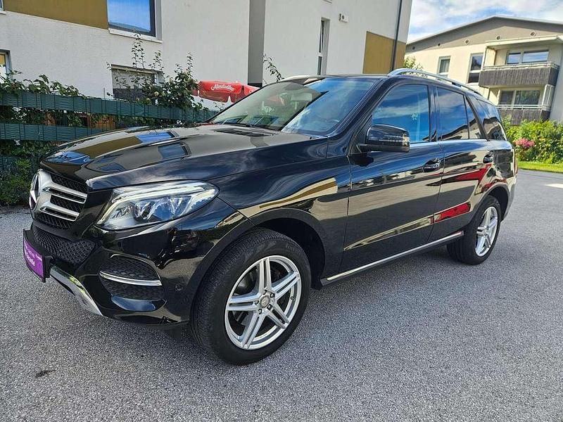 Gebraucht Mercedes GLE250 204 PS (150 kW) 2016 Schwarz SUV