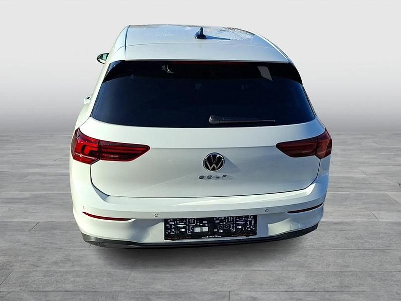 Neu VW Golf VIII 115 PS (84 kW) 2026 Weiss  normal