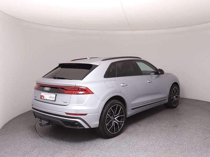 Gebraucht Audi Q8 Ambiente 286 PS (210 kW) 2019 Silber SUV