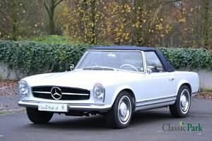 Gebraucht Mercedes 250 150 PS (110 kW) 1965 Weiß Cabrio