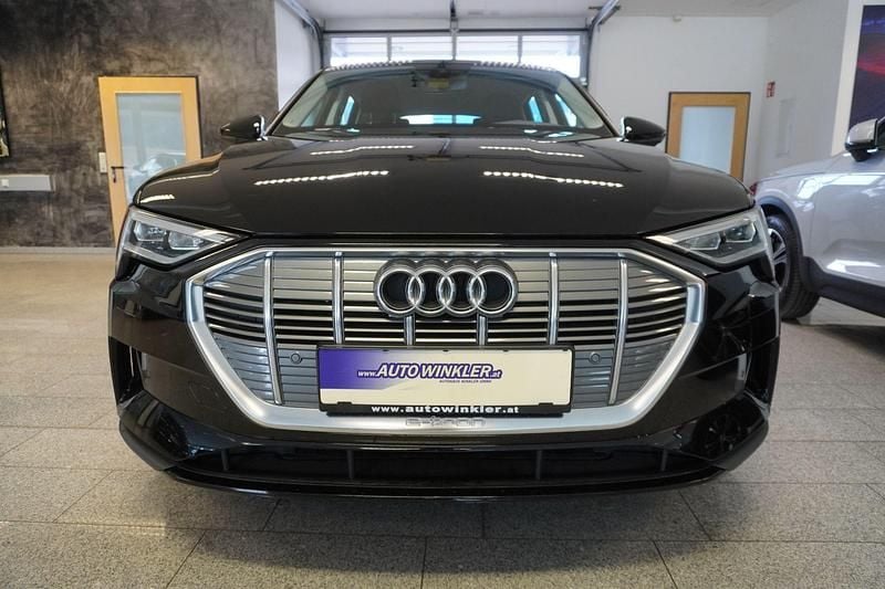 Gebraucht Audi e-tron Comfort 230 kW (313 PS) 2022 Schwarz SUV