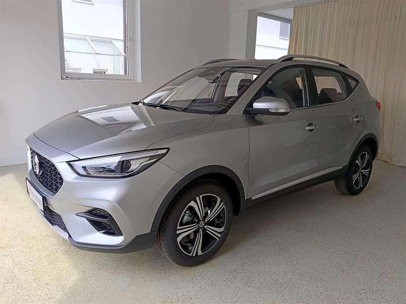 Neu MG ZS Comfort 106 PS (77 kW) 2025 Cosmicsilber Limousine