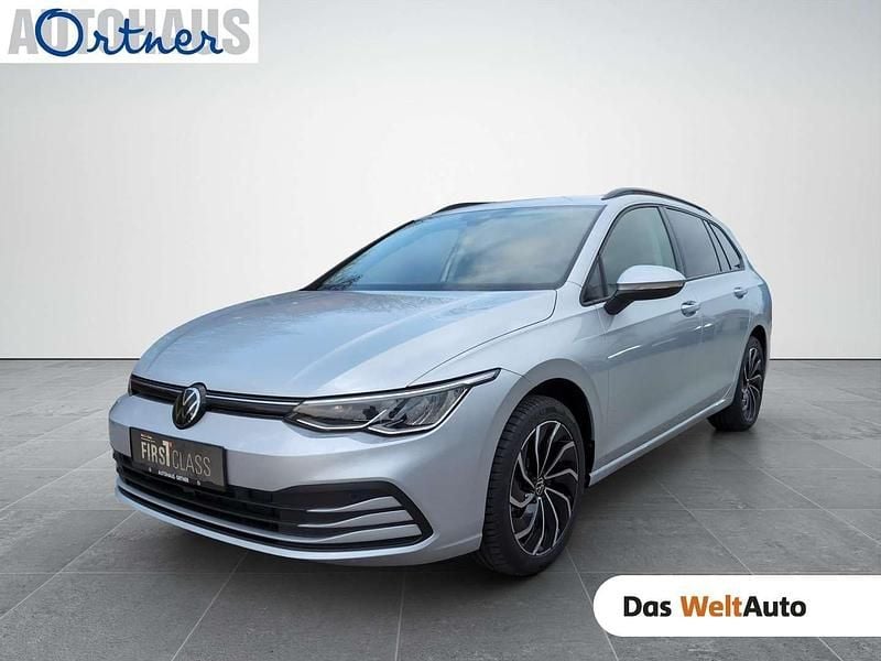 Gebraucht VW Golf VIII Life 116 PS (85 kW) 2024 Silber  metallic Kombi