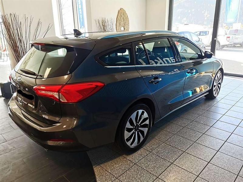 Gebraucht Ford Focus Cool & Connect 125 PS (91 kW) 2021 Grau Kombi