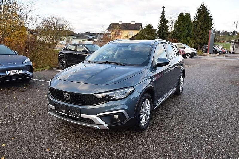 Blau Gebraucht 2022 Fiat Tipo Cross Kombi | € 17.990 (Guter Preis) - Bild 1/4