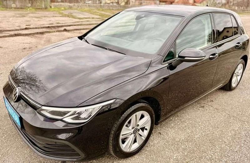 Gebraucht VW Golf VIII Life 116 PS (85 kW) 2022 Schwarz Limousine