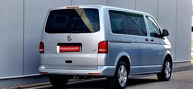 Gebraucht VW Multivan Startline 140 PS (102 kW) 2013 Grau Van