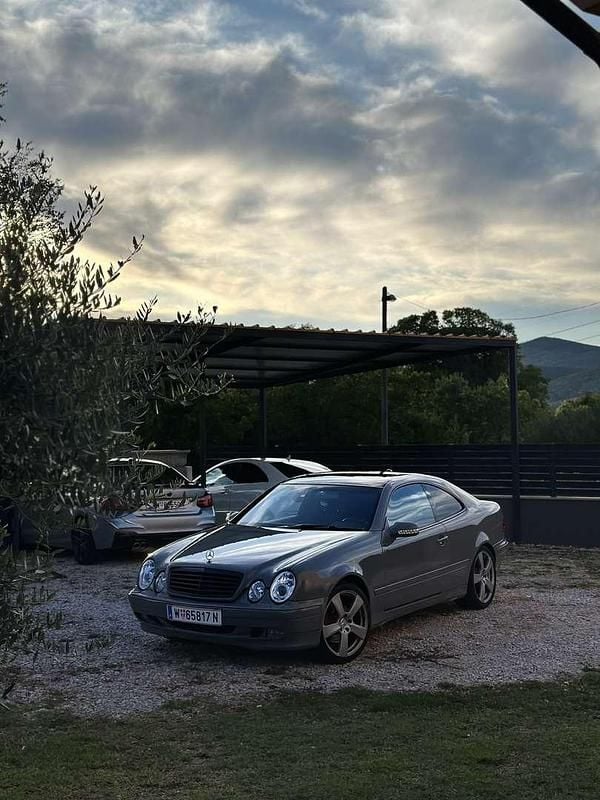 Gebraucht Mercedes CLK320 Avantgarde 218 PS (160 kW) 2001 Coupé