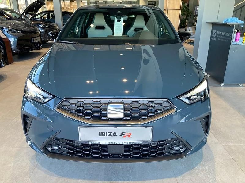 Neu Seat Ibiza FR 95 PS (69 kW) 2026 Dunkelblau  normal Kleinwagen
