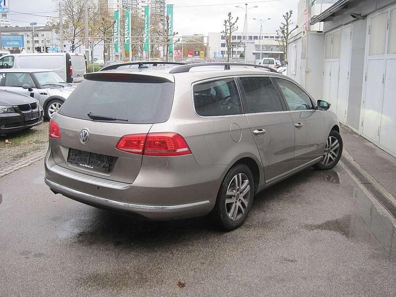 Gebraucht VW Passat 105 PS (77 kW) 2014 Silber Kombi