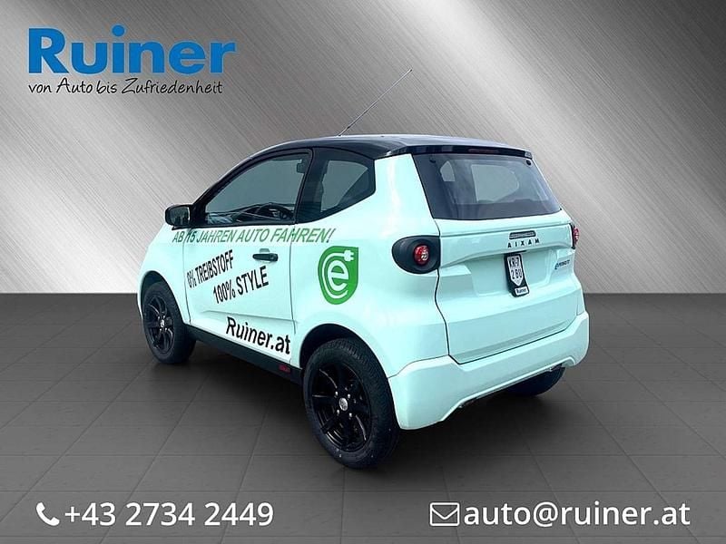 Neu Aixam eMinauto Chic 44 kW (60 PS) 2025 Grün Kleinwagen