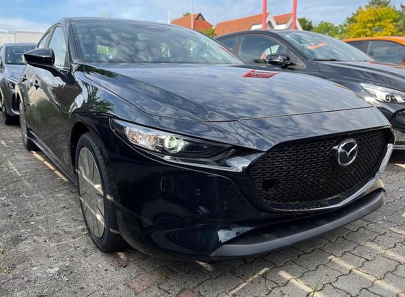 Neu Mazda 3 Homura-Line 140 PS (102 kW) 2025 Rot Limousine