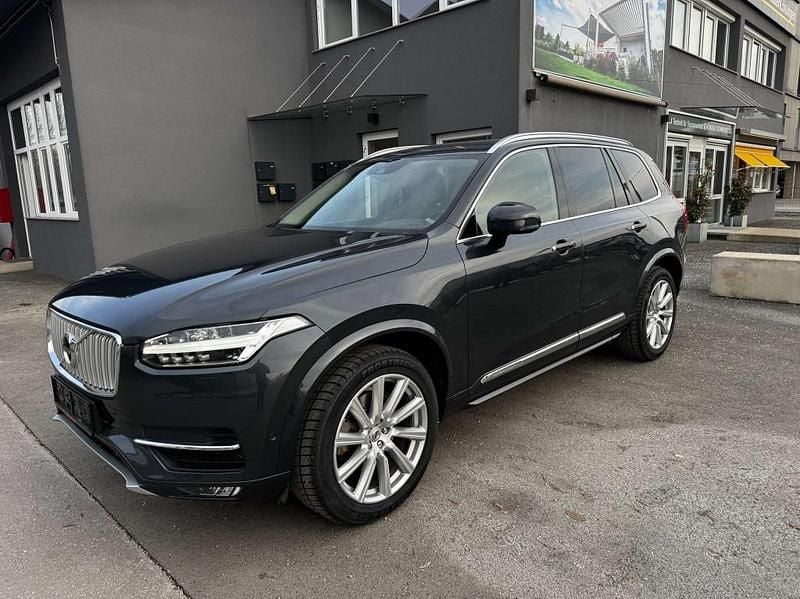 Grau Gebraucht 2016 Volvo XC90 Inscription SUV | € 26.990 (Fairer Preis) - Bild 1/4