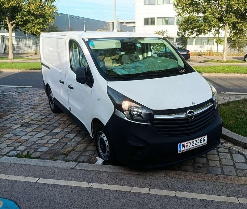 Gebraucht Opel Vivaro 116 PS (85 kW) 2015 Van / Kleinbus