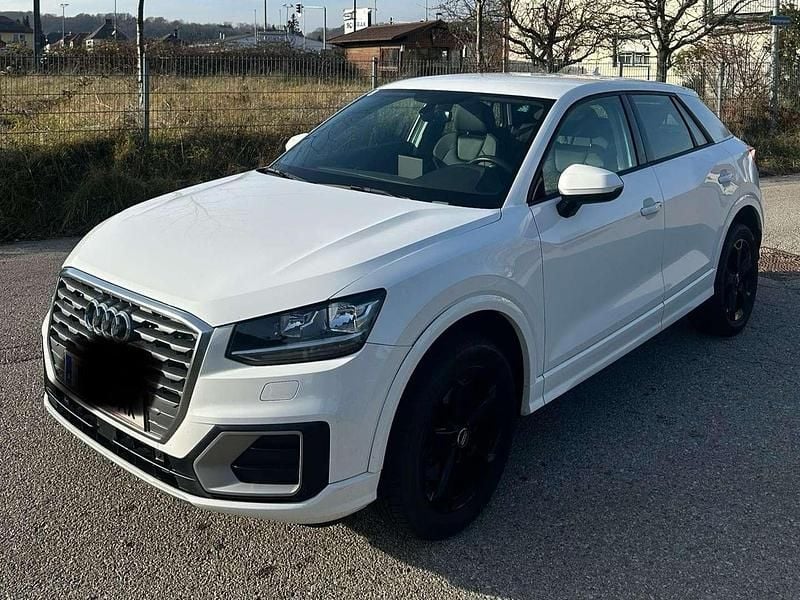 Weiß Gebraucht 2017 Audi Q2 SUV | € 20.500 (Guter Preis) - Bild 1/4
